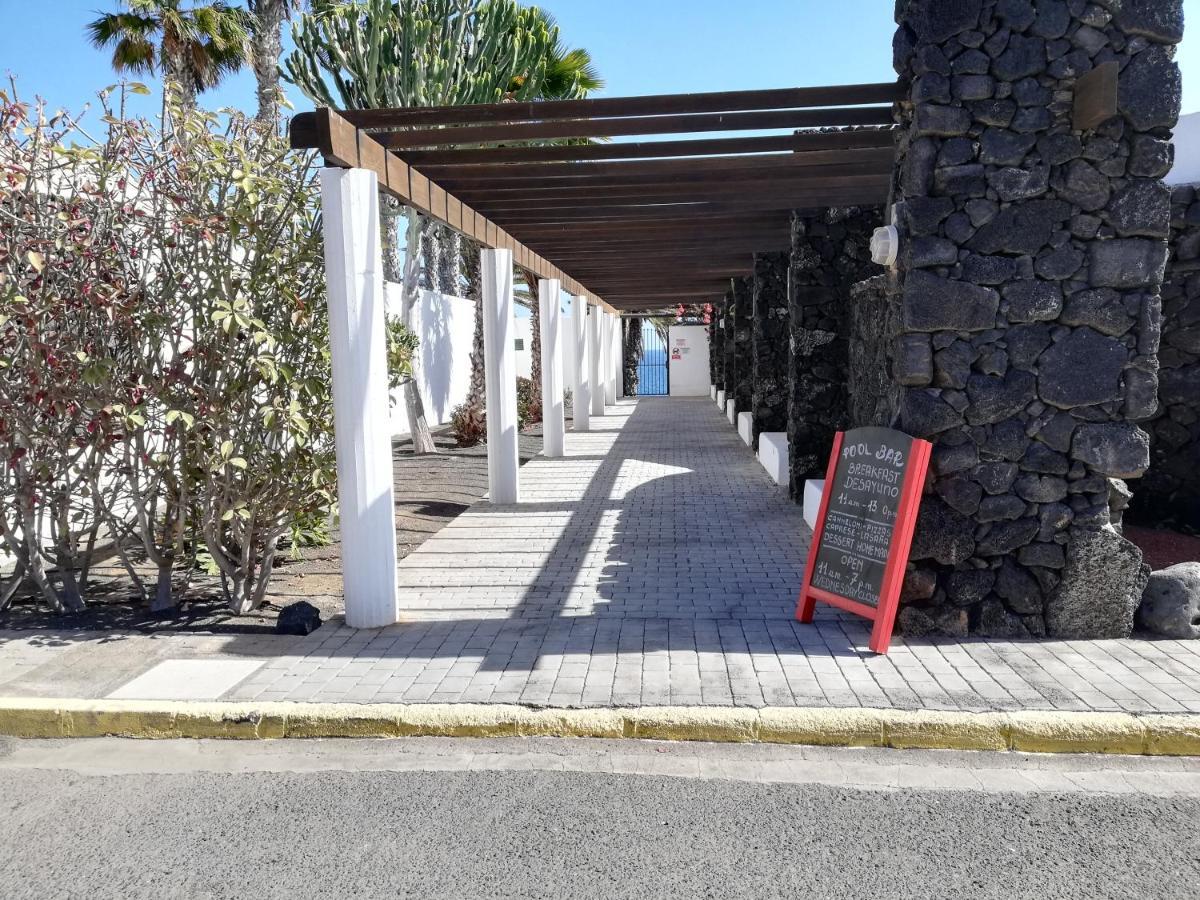 Apartamento Luca 05 En Playa Roca Costa Teguise Extérieur photo