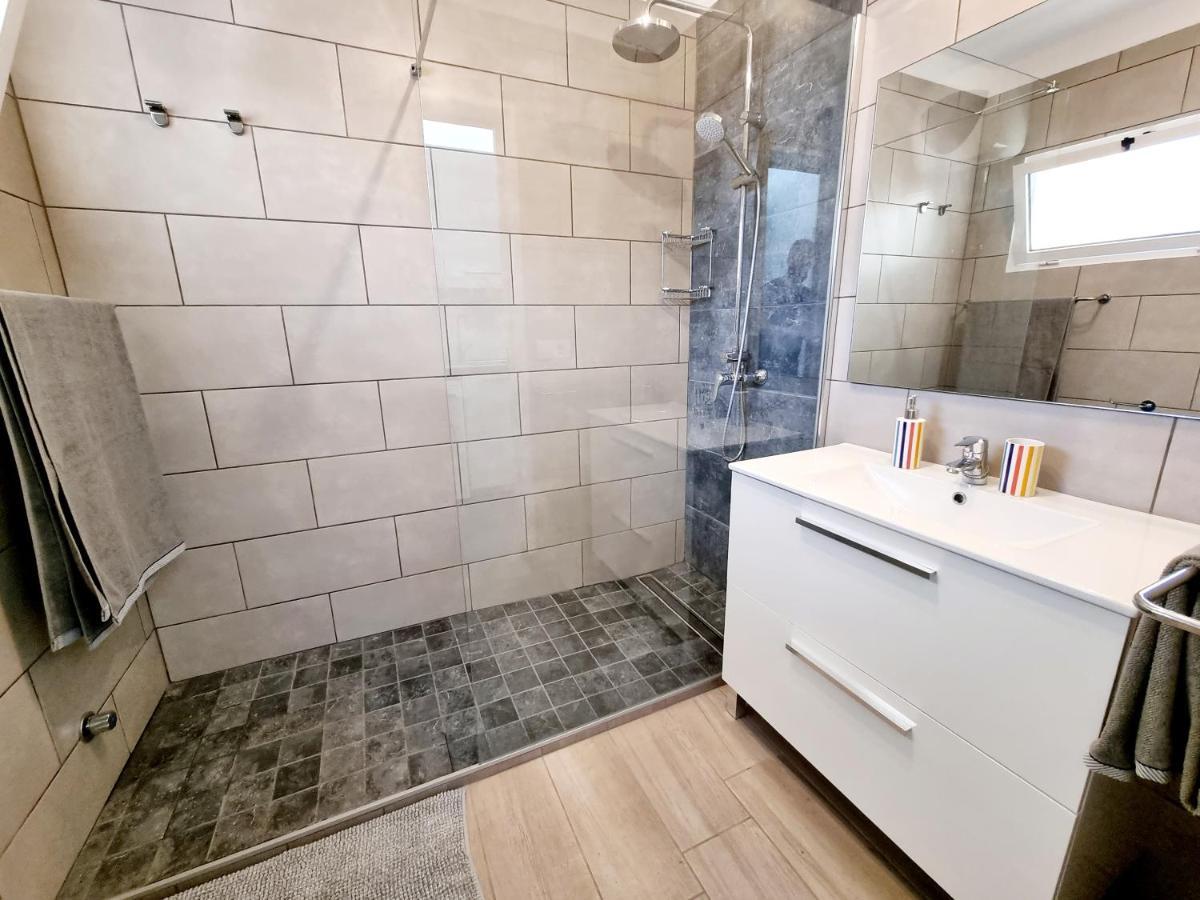 Apartamento Luca 05 En Playa Roca Costa Teguise Extérieur photo
